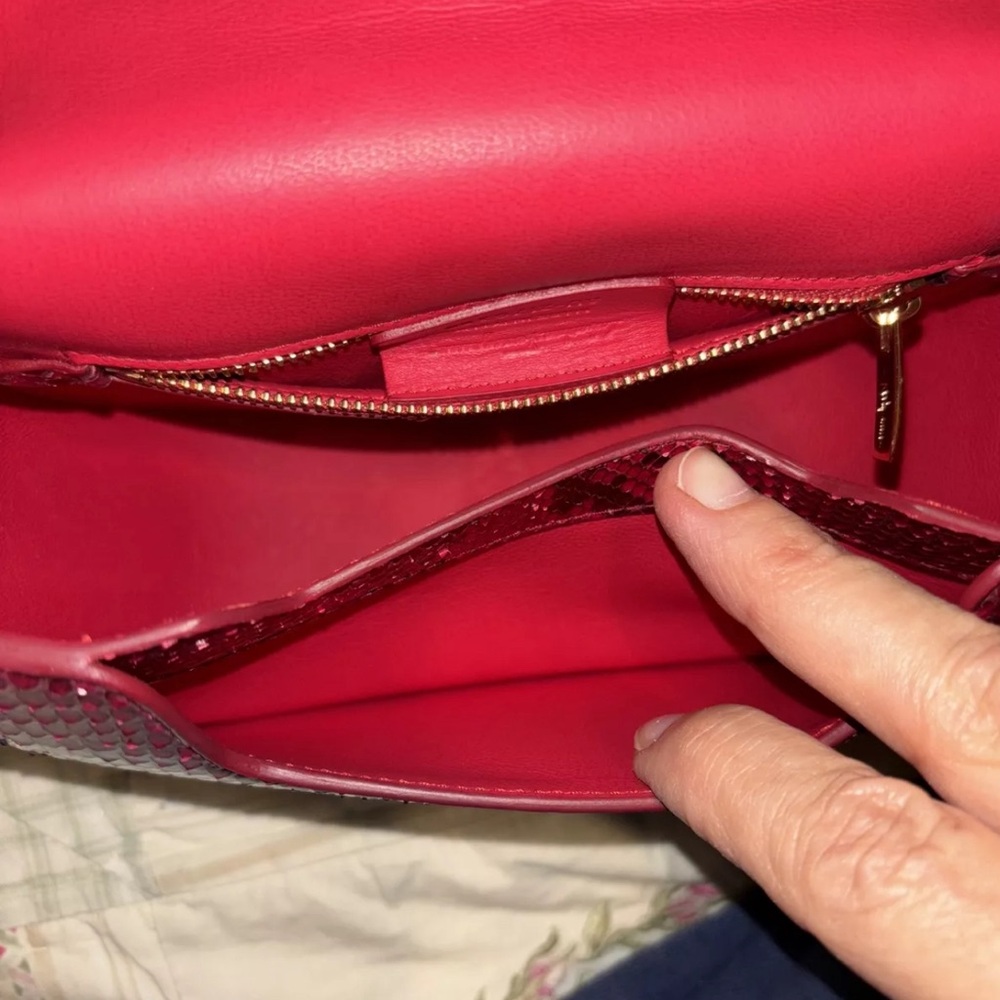 Ferragamo gorgeous skin bag in pristine condition - Picture 6 of 11